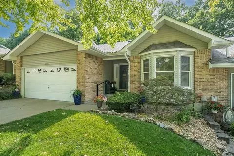 2943 Sylvan Ln #1B, Saint Charles, MO 63301