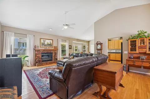 2706 Post Meadows Dr, O'fallon, MO 63368 photo 5