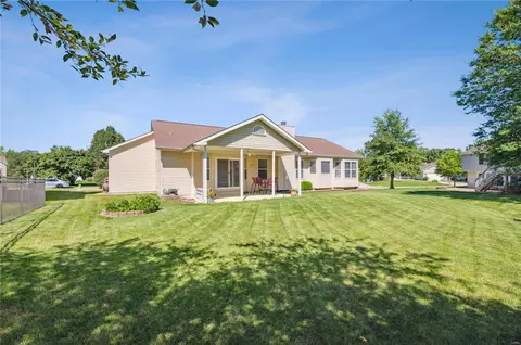 2706 Post Meadows Dr, O'fallon, MO 63368 photo 24