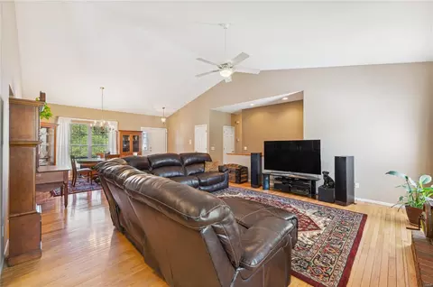2706 Post Meadows Dr, O'fallon, MO 63368 photo 7