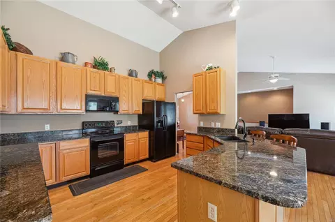 2706 Post Meadows Dr, O'fallon, MO 63368 photo 10
