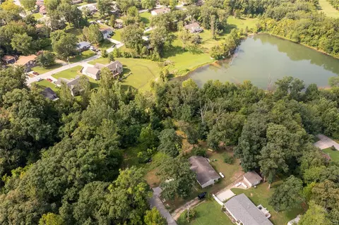 513 Charles Pl, O'fallon, MO 63366