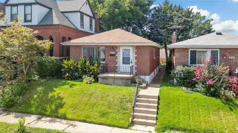 4545 Adkins Ave, Saint Louis, MO 63116
