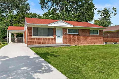 1555 Mendell Dr, University City, MO 63130