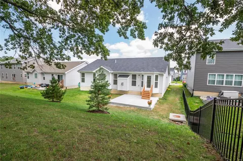 811 Crestwood Ct, O'fallon, MO 63366 photo 33