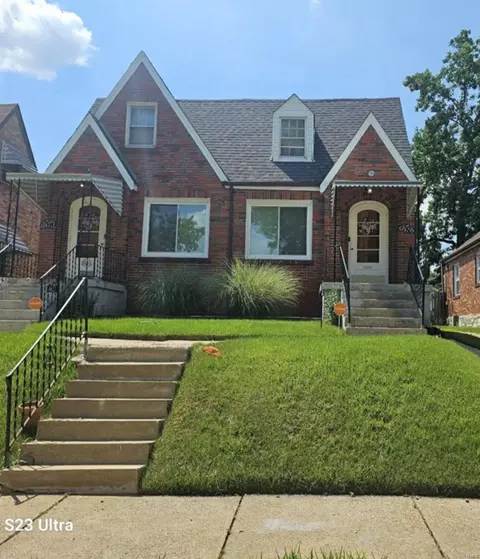 8627 Tara Ln, Saint Louis, MO 63147