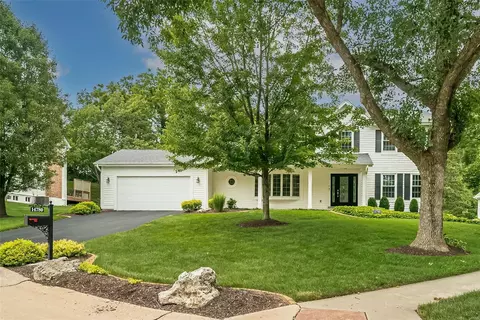 14780 Timberbluff Dr, Chesterfield, MO 63017