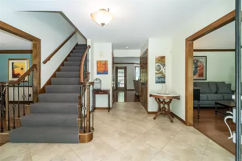 14780 Timberbluff Dr, Chesterfield, MO 63017 photo 5