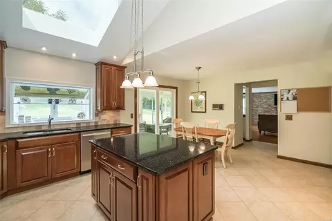14780 Timberbluff Dr, Chesterfield, MO 63017 photo 31