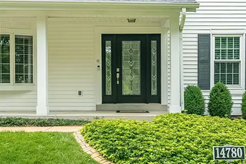 14780 Timberbluff Dr, Chesterfield, MO 63017 photo 4