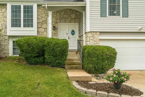 1314 Culpepper Ridge Dr, Ballwin, MO 63021 photo 3