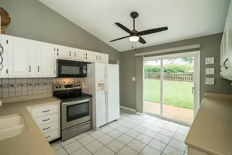 1314 Culpepper Ridge Dr, Ballwin, MO 63021 photo 18