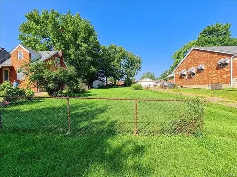 9311 Althea, Saint Louis, MO 63123