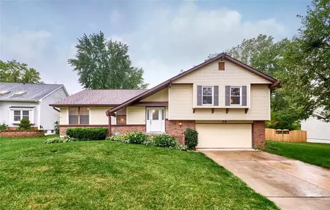 79 Shirecreek Ct, Saint Charles, MO 63303