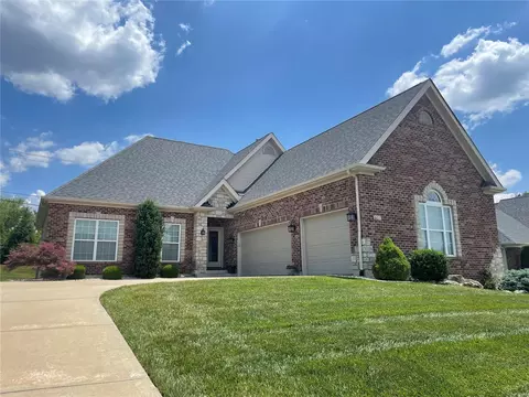 601 Dunmore Place Dr #3, Saint Charles, MO 63304