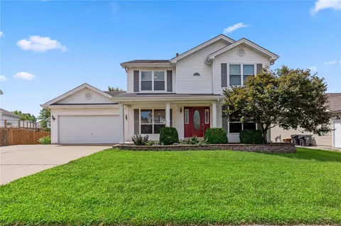 221 Danielle Elizabeth Ln, O'fallon, MO 63366