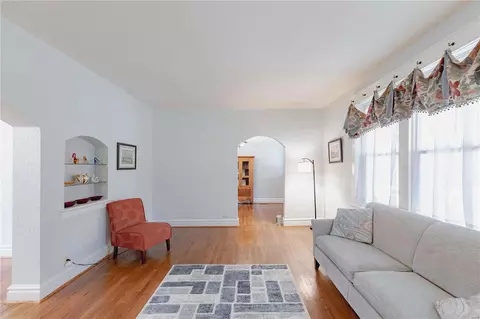 950 Dover Pl, Saint Louis, MO 63111 photo 13