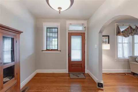 950 Dover Pl, Saint Louis, MO 63111 photo 7