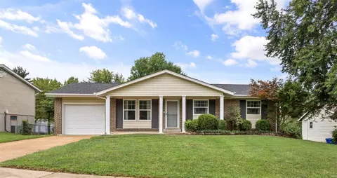 3545 El Ferrol Ct, Bridgeton, MO 63044