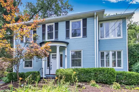 408 Newport Ave, Webster Groves, MO 63119