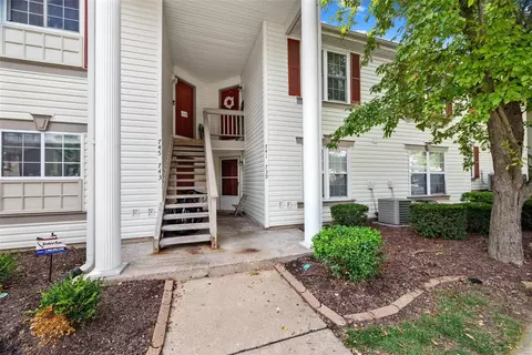 741 Sugar Glen Drive 62ndfl #62ND, Saint Peters, MO 63376