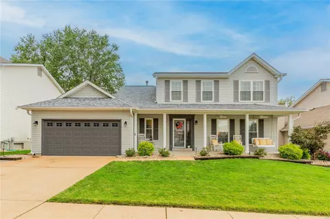 2125 Ashton Circle Ct, Saint Louis, MO 63129