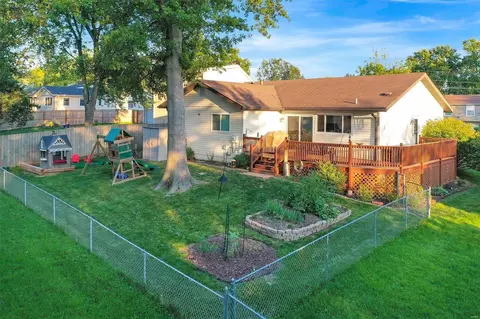 327 Bellezza Dr, Ballwin, MO 63021 photo 25