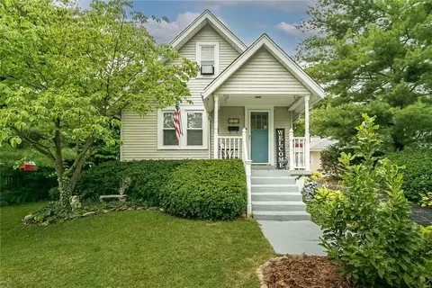 607 Coulter Ave, Saint Louis, MO 63122