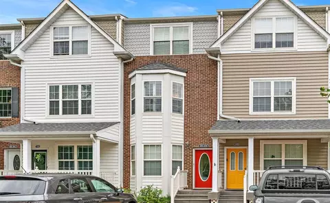 227 W Monroe Ave #205, Kirkwood, MO 63122