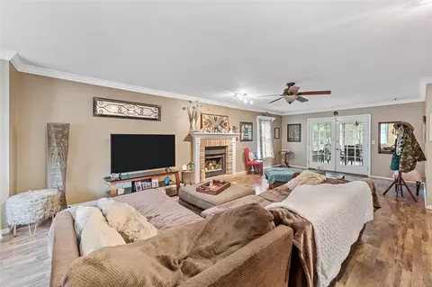1 Carriage Creek Ct, Ballwin, MO 63021 photo 4