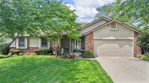 168 Merryfield Cir, Saint Charles, MO 63303