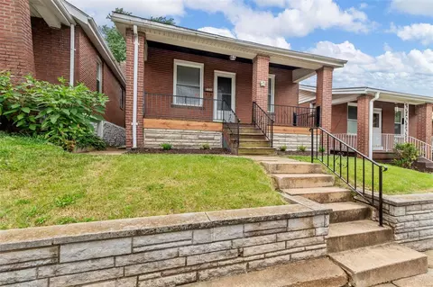 4448 Ellenwood Ave, Saint Louis, MO 63116