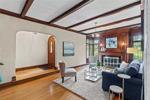 3 Clayton Ter, Frontenac, MO 63131 photo 4