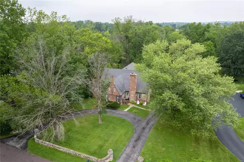 3 Clayton Ter, Frontenac, MO 63131 photo 3