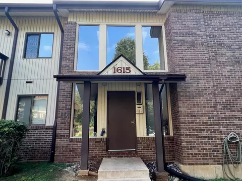 1615 Willow Wren Ct #109, Florissant, MO 63033