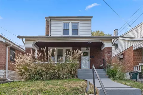 2227 Blendon Pl, Maplewood, MO 63143