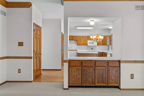 5 Honeytree Ct, O'fallon, MO 63368 photo 9