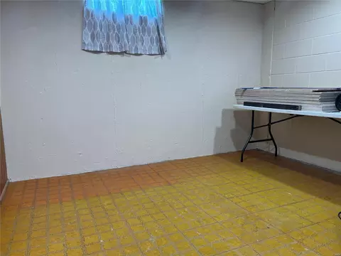 21 Wayne St, Saint Charles, MO 63301 photo 12
