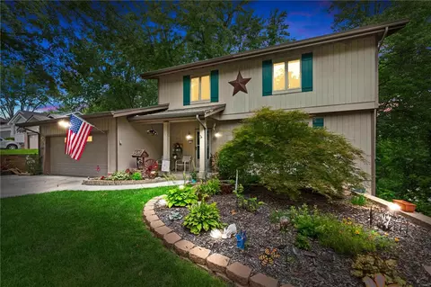 1224 Brookstone Ln, Lake Saint Louis, MO 63367