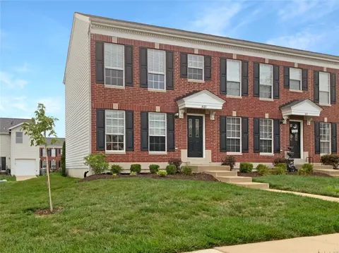 833 Brookmead Dr, O'fallon, MO 63366 photo 8