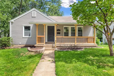 9749 Margo Ann Ln, Saint Louis, MO 63134