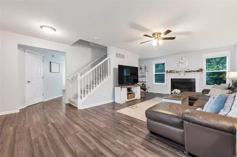 518 Springhurst Pkwy, O'fallon, MO 63368 photo 7