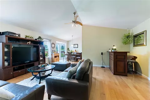 206 Spring Borough, O'fallon, MO 63368 photo 4