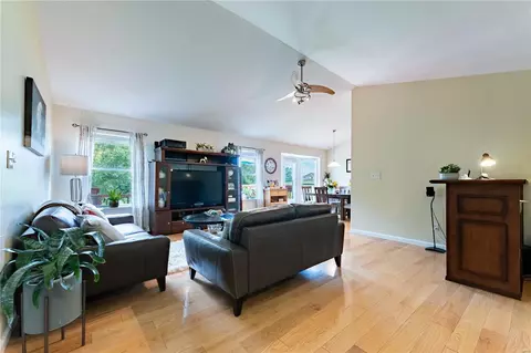 206 Spring Borough, O'fallon, MO 63368 photo 7