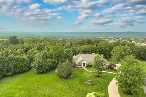59 Stevens Farm Ln, Crescent, MO 63025