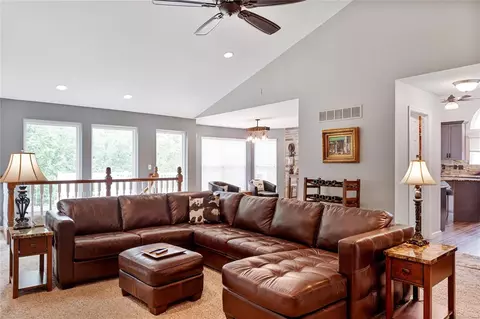 527 Meramec View Dr, Eureka, MO 63025 photo 7