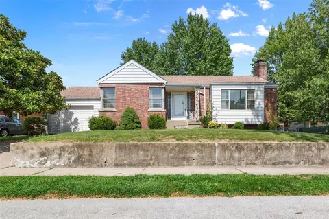 4007 Blow St, Saint Louis, MO 63116