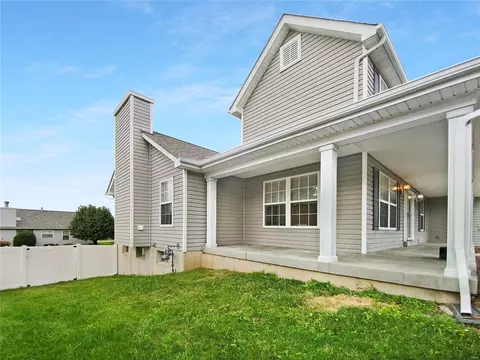 1916 Sapling Dr, O'fallon, MO 63366 photo 7