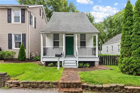 1000 N Benton Ave, Saint Charles, MO 63301