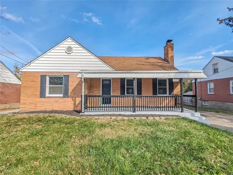 1390 S New Florissant, Florissant, MO 63031